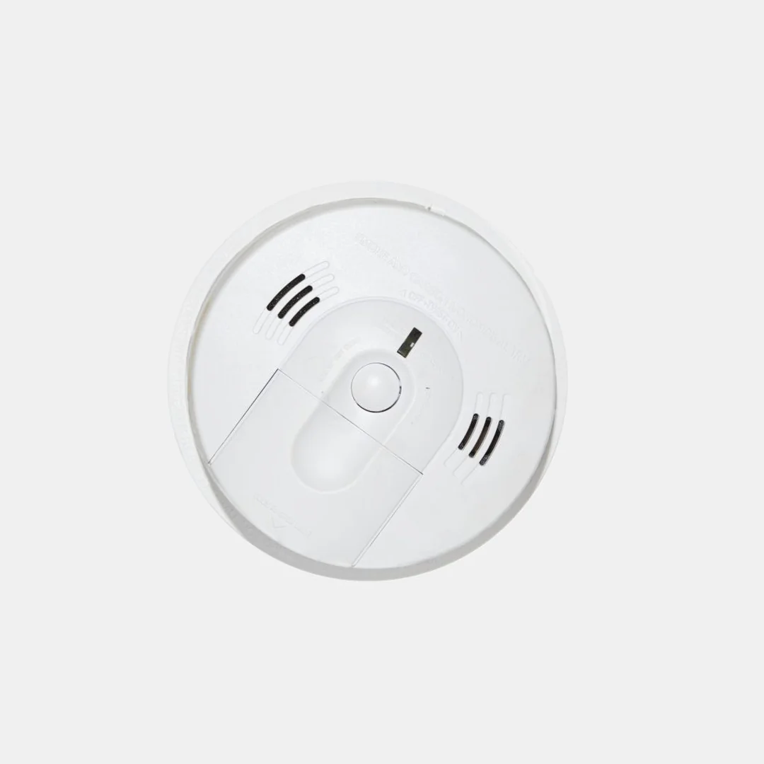 Photoelectric smoke and carbon monoxide alarm